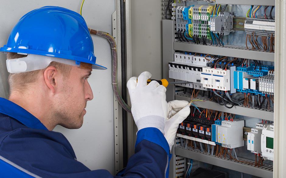 électricien dans le bâtiment Marly-le-Roi